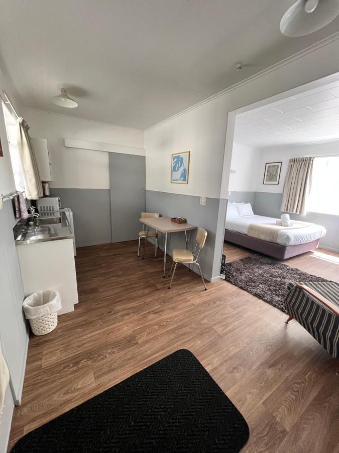 Bings Motel Бленхайм Екстериор снимка