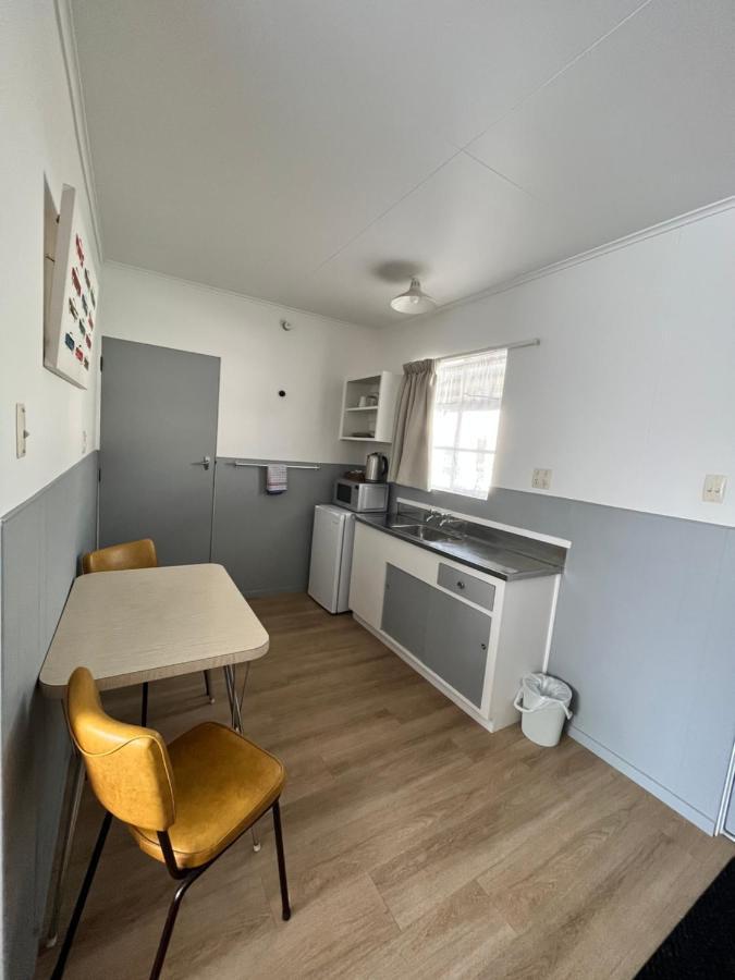 Bings Motel Бленхайм Екстериор снимка