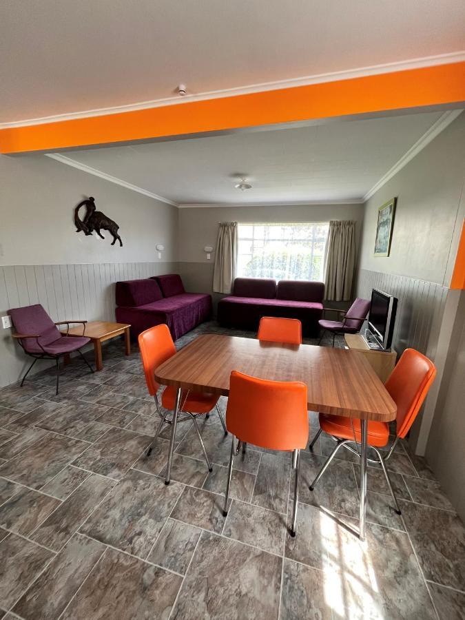 Bings Motel Бленхайм Екстериор снимка