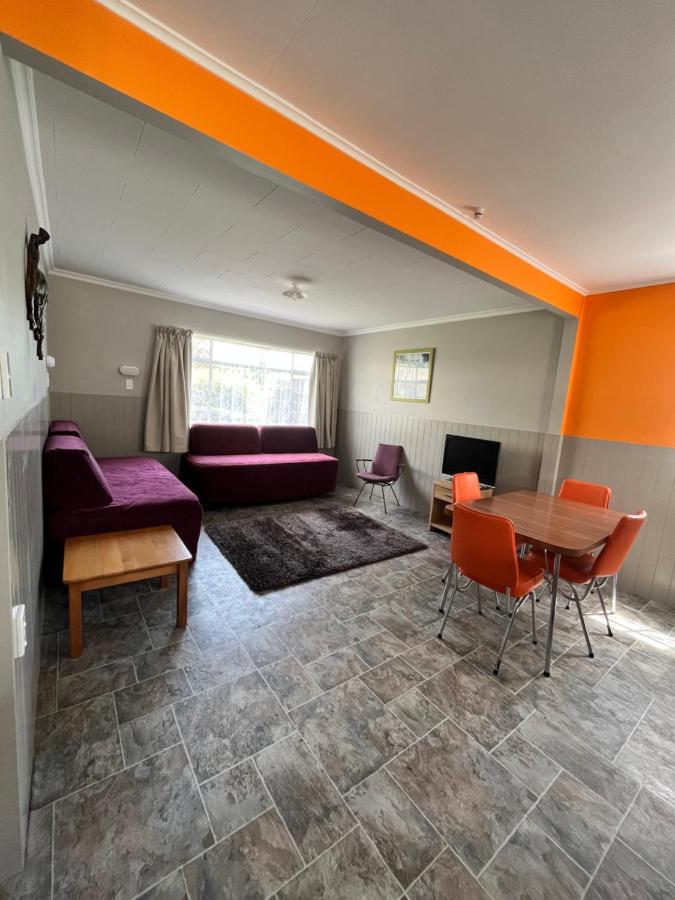Bings Motel Бленхайм Екстериор снимка